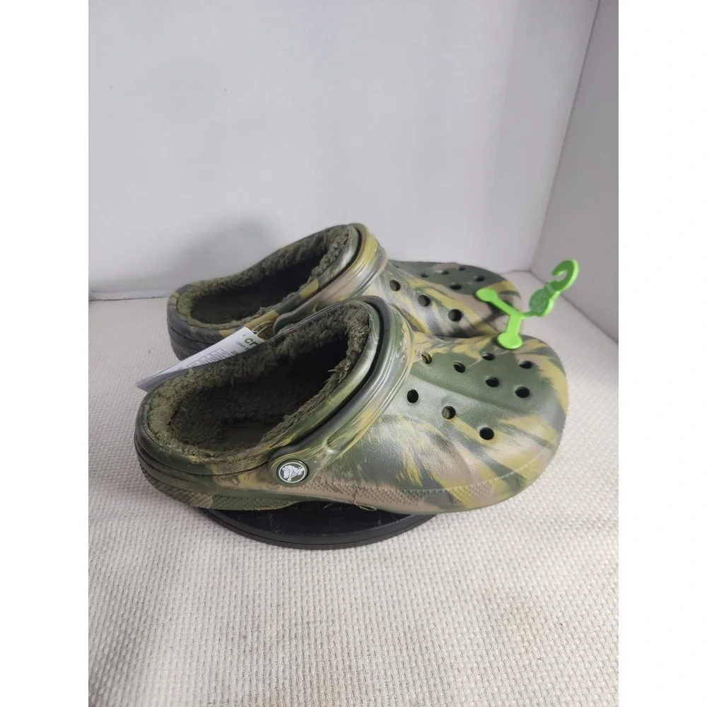 NWT Ralen Sherpa Lined Crocs Clog‎ Relaxed Fit Camo Men's 7 Womens 9 Authentic
